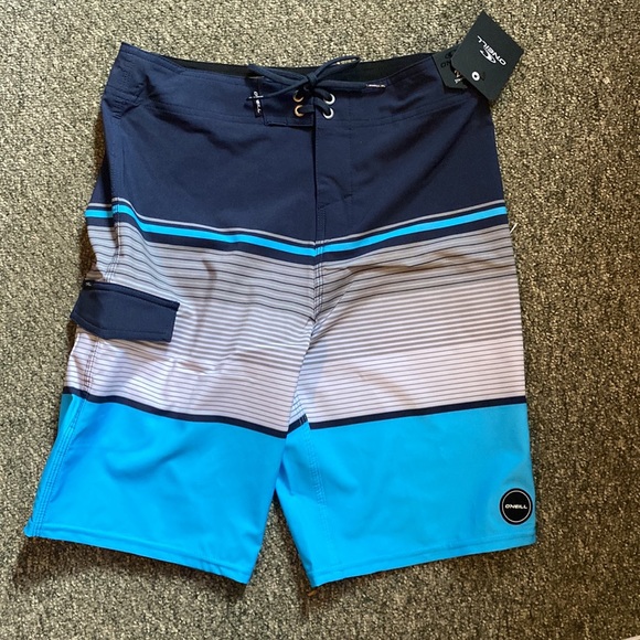 COPY - BOARD SHORTS - Picture 1 of 4